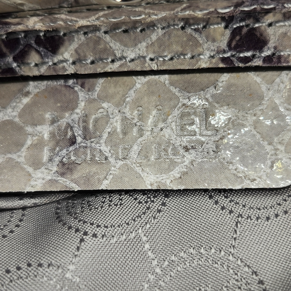 Michael Kors Berkley Pearl Grey & Cream Python Leather Clutch Or Shoulder Bag - Picture 14 of 16